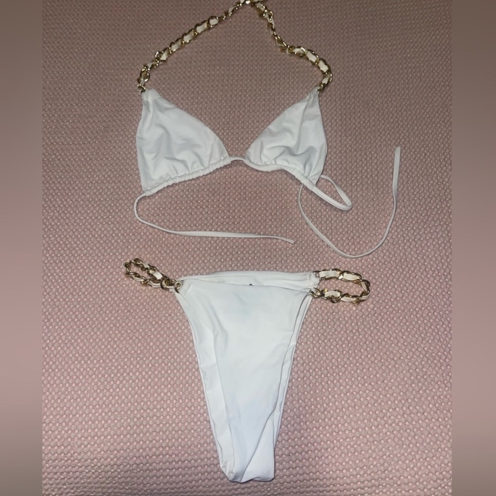 Hot Miami Styles Women's Gold Chain-Detail White Bikini Set Size Medium Small